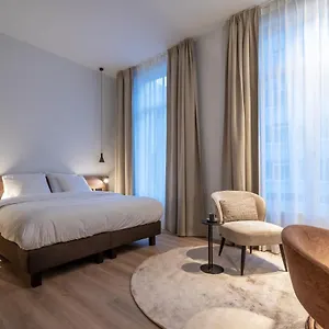 https://one-two-four-hotel-spa.hotelsghent.com