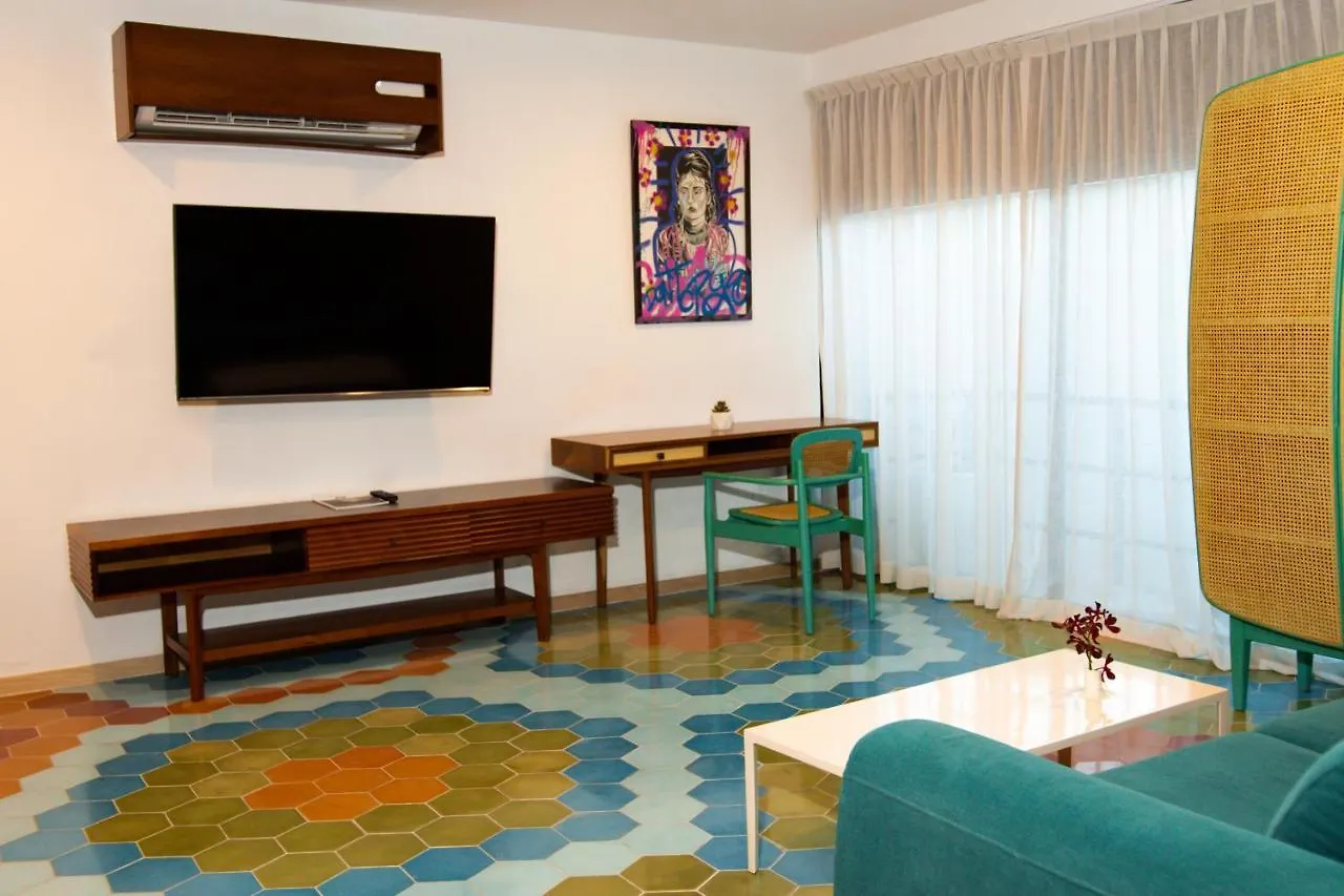 Autentico Vertical Playa Del Carmen Hotel