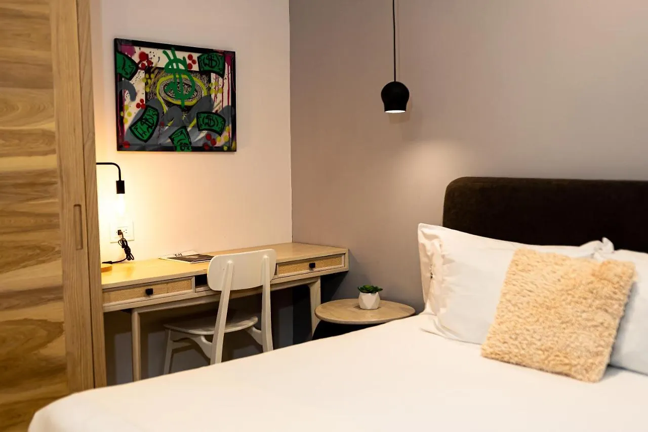 Hotel Auténtico Vertical Playa del Carmen